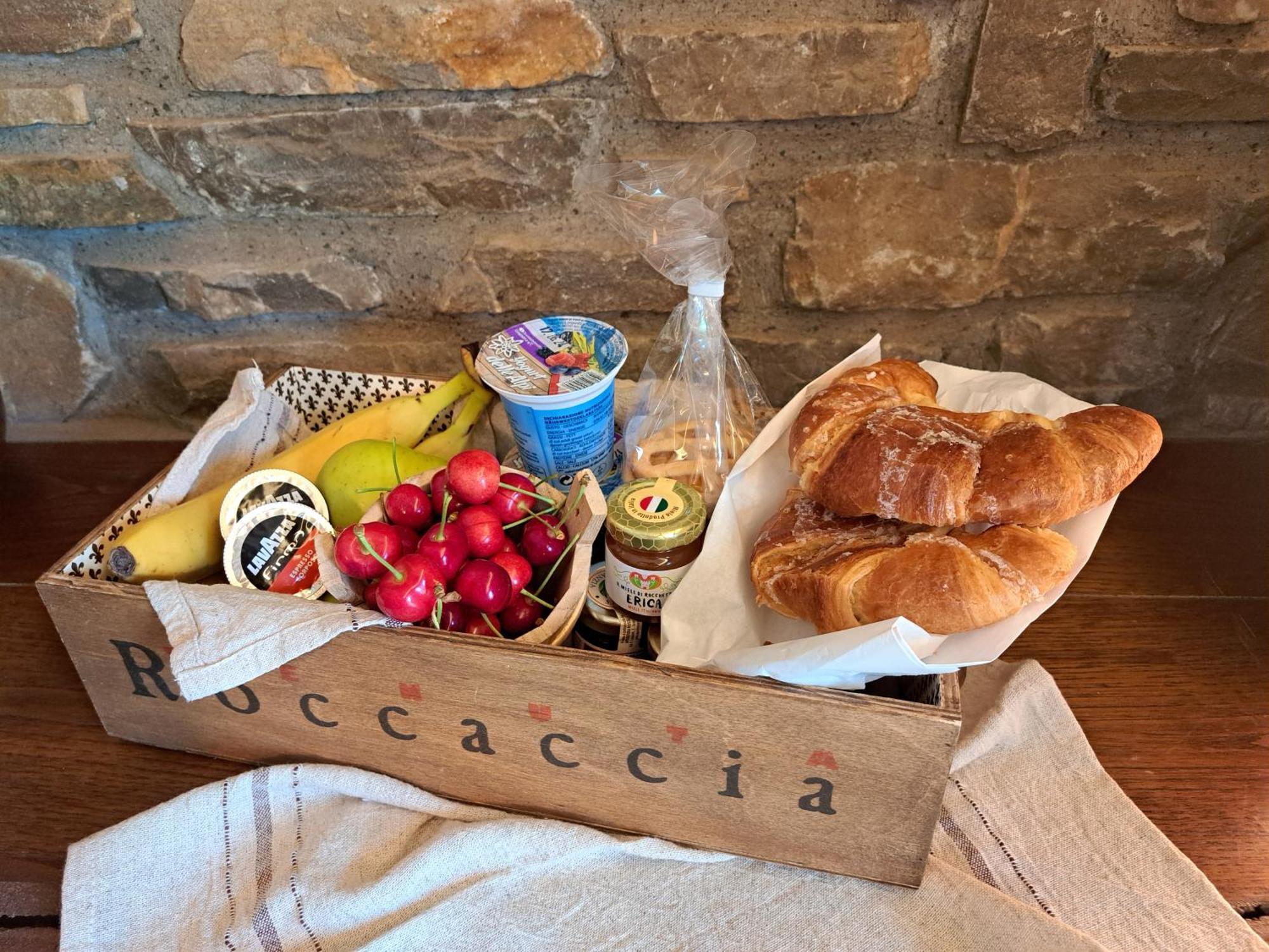 Agriturismo Tenuta Roccaccia Pitigliano Eksteriør billede